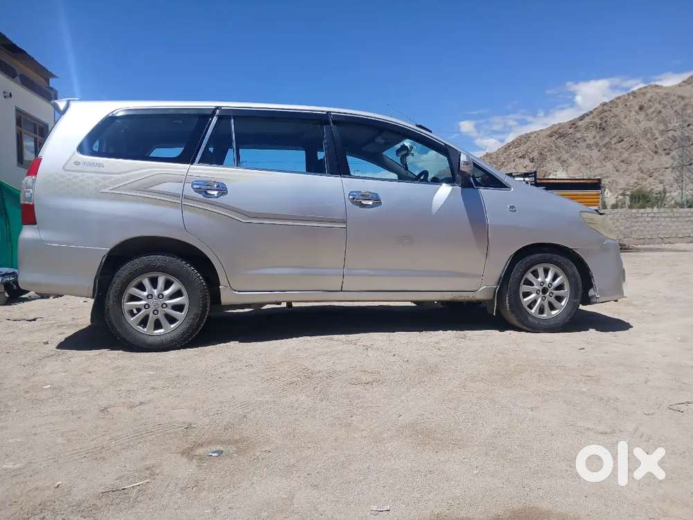 Toyota Innova 2.5v Top Model