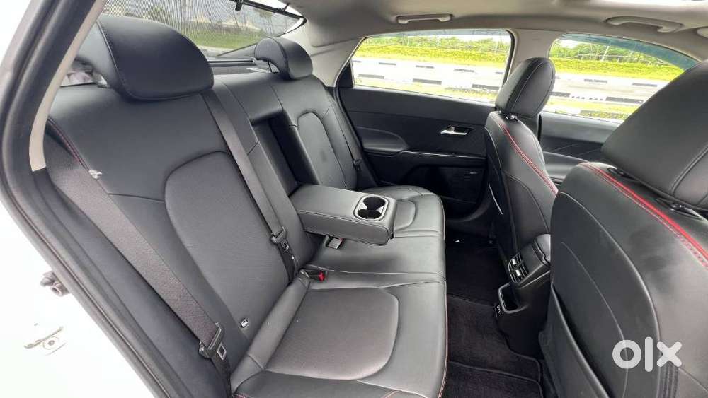 Hyundai Verna 1.5 Sx (o) Petrol Mt, 2023, Petrol