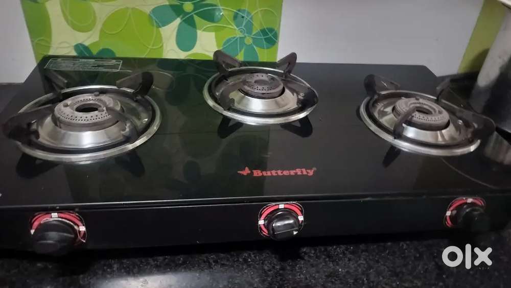 Gas stove for 3 barner