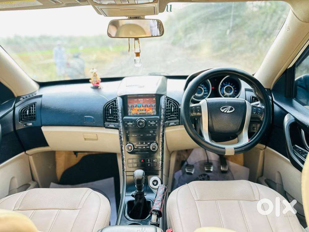 Mahindra Xuv500 2.2 W10, 2015, Diesel