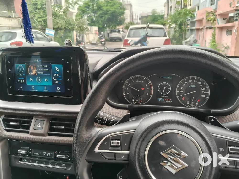 Maruti Suzuki Brezza Zxi 2024 Automatic Black Colour