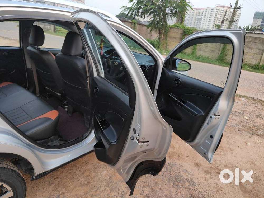Toyota Etios Cross 1.2l G, 2015, Petrol