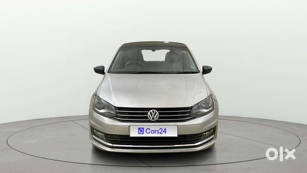 Volkswagen Vento 1.6 Highline, 2016, Petrol