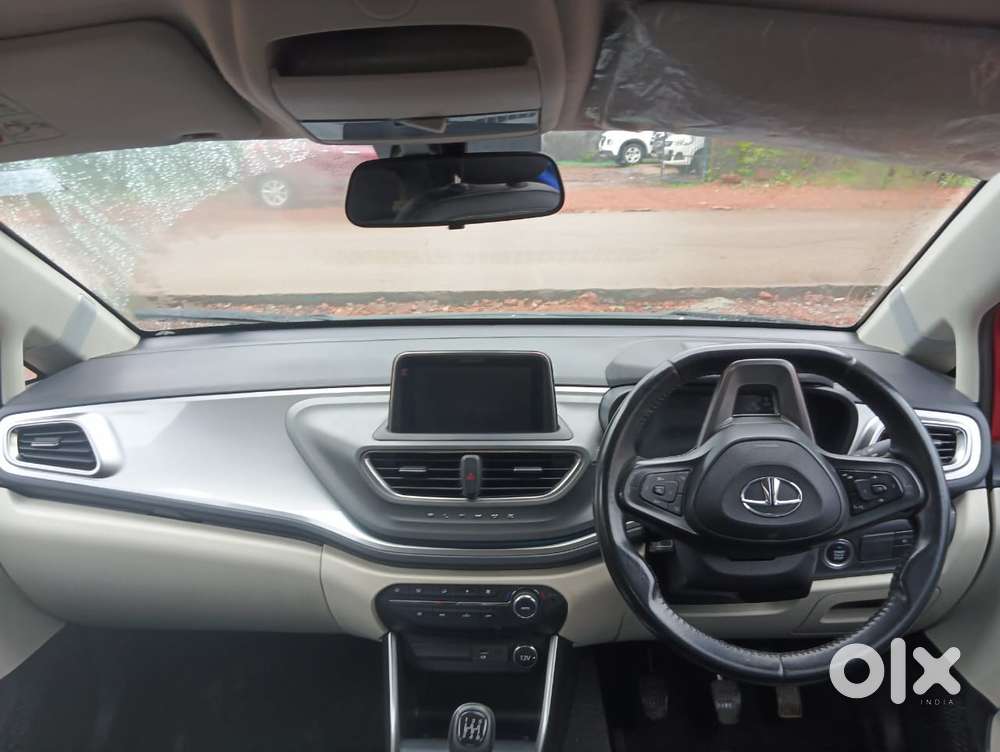 Tata Altroz 1.2 Xz Plus Petrol, 2022, Petrol