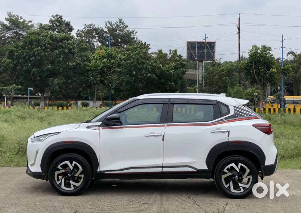 Nissan Magnite 1.0 Xv Red Edition, 2022, Petrol