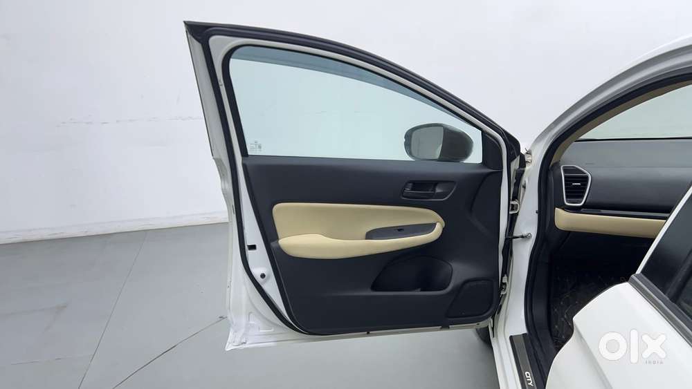 Honda City I-vtec V, 2022, Petrol