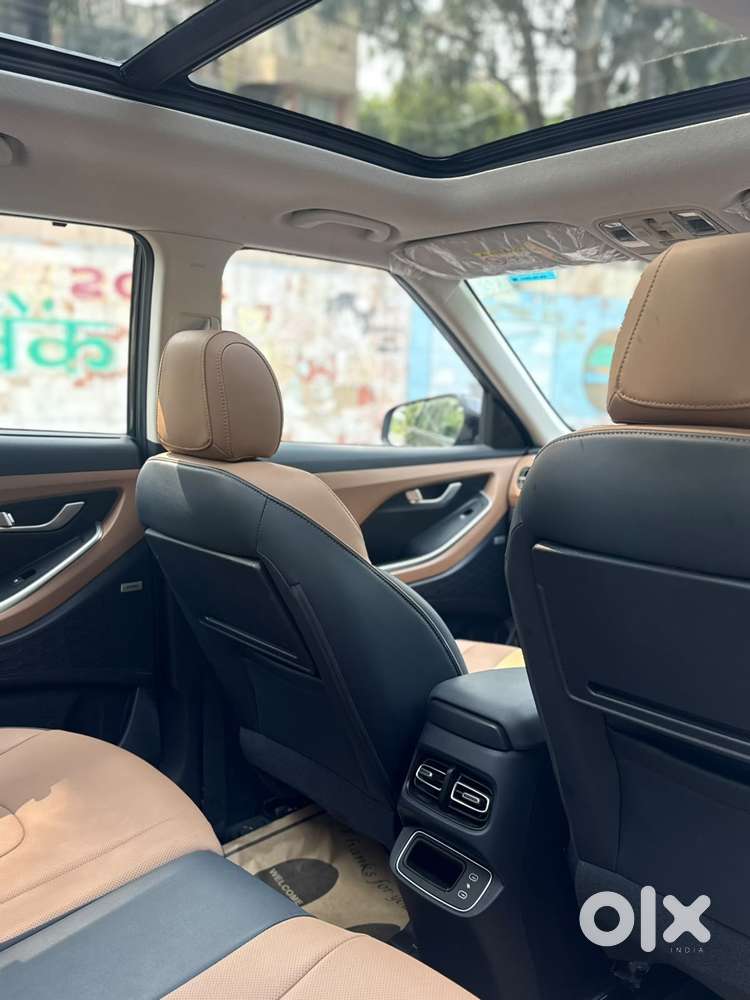 Hyundai Alcazar Platinum, 2024, Petrol