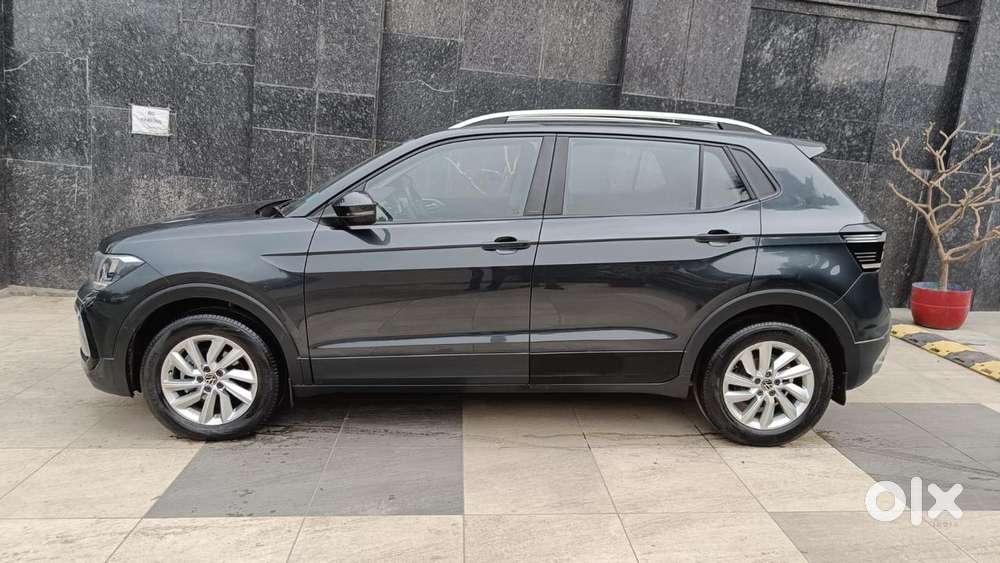Volkswagen Taigun 1.0 Tsi Highline At, 2023, Petrol