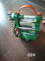 Small sugarcane juice machine