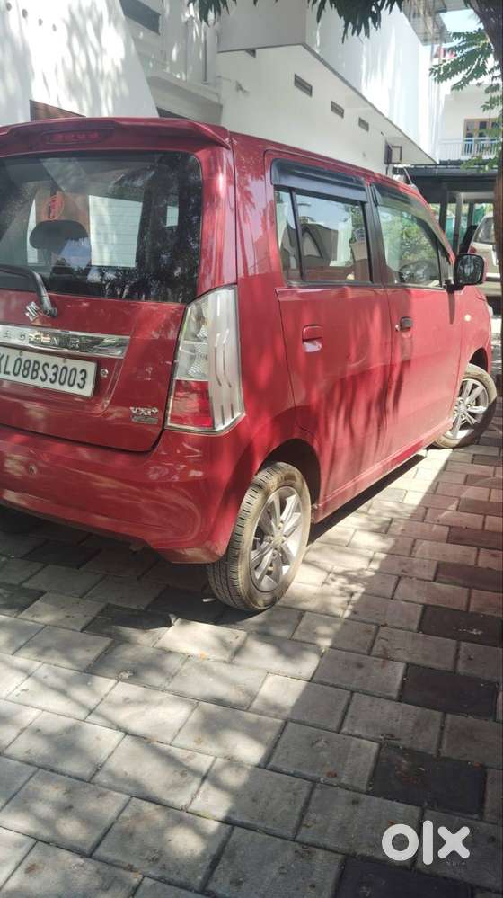2016 Maruti Suzuki Stingray Vxi+ Automatic  37,905 Km  Alloy Wheels