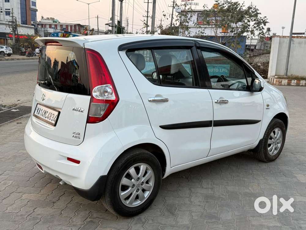 Maruti Suzuki Ritz Zxi Abs, 2014, Petrol