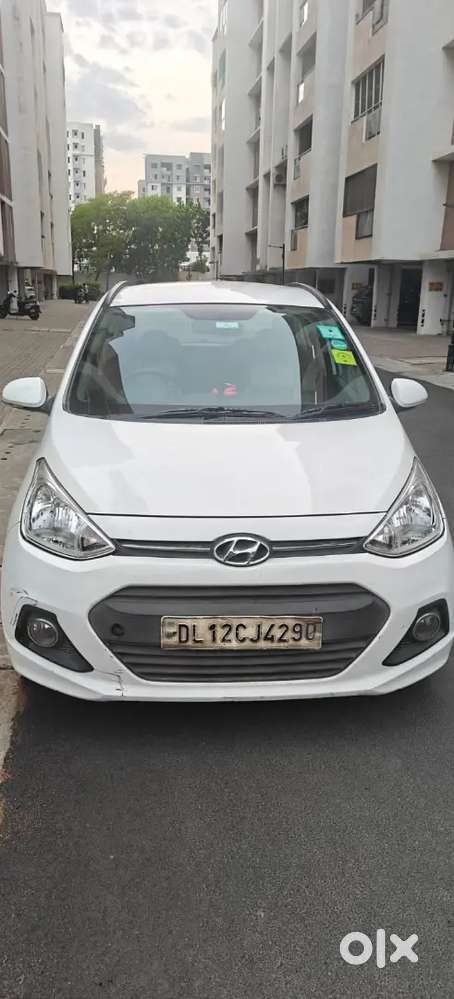 Hyundai Grand I10 Sportz 2016 Petrol Manual