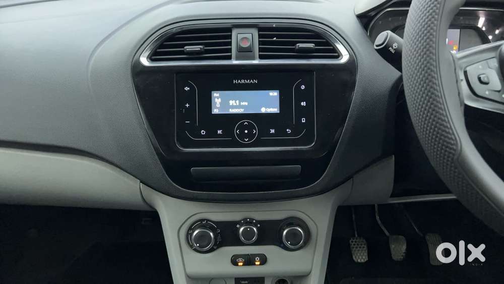Tata Tiago 1.2 Revotron Xt Option, 2021, Petrol