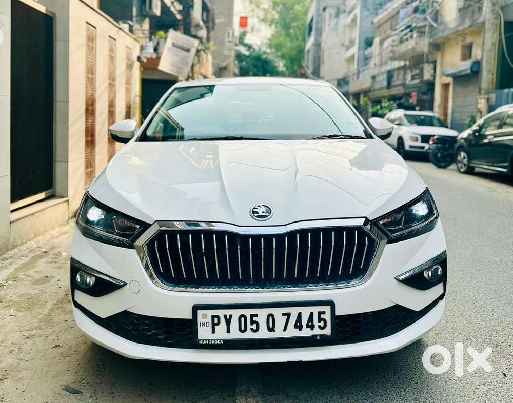 Skoda Slavia Ambition 1.0l Tsi Mt, 2024, Petrol