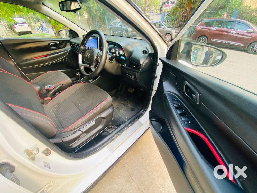 Hyundai I20 Asta (o) 1.2 Ivt Dual Tone, 2023, Petrol