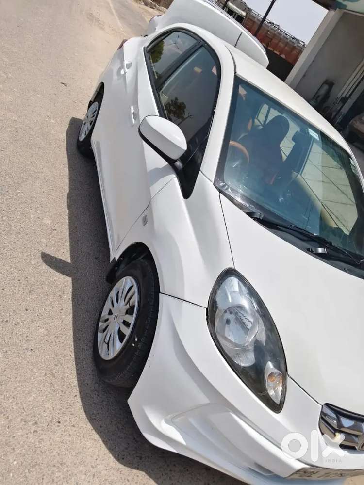 Honda Amaze Diesel 2015 83000 Km Driven