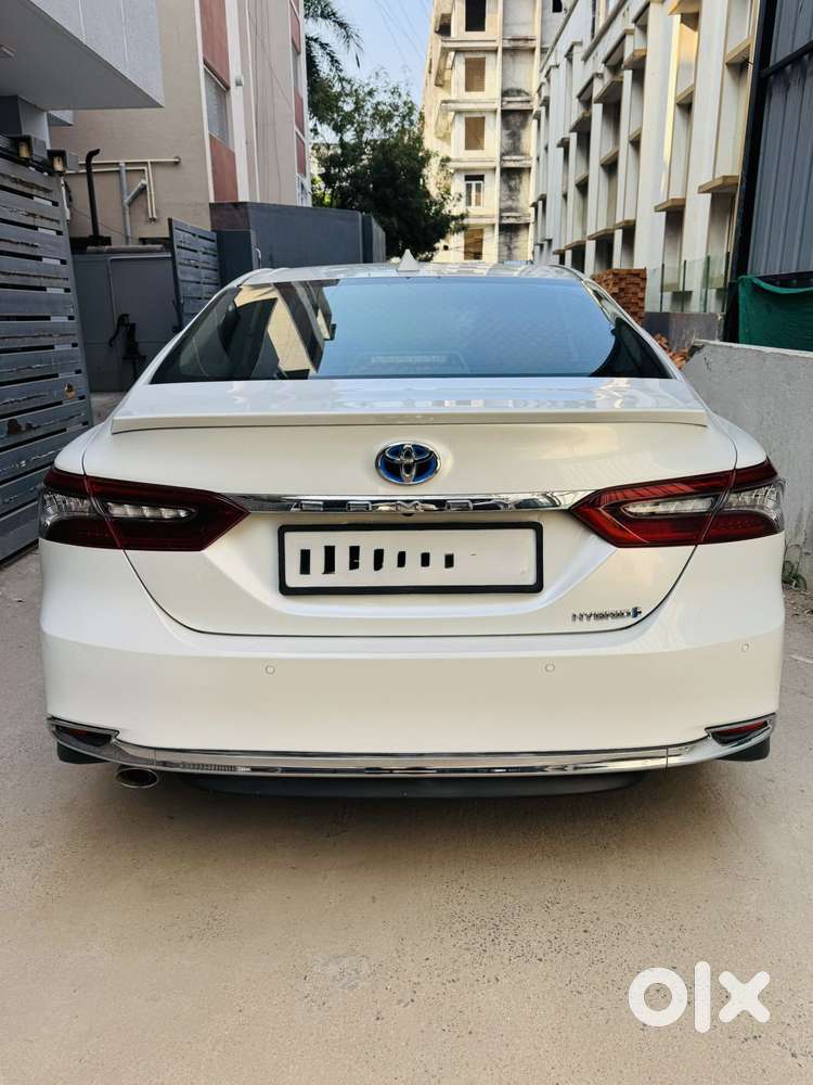 Toyota Camry Hybrid, 2022, Petrol