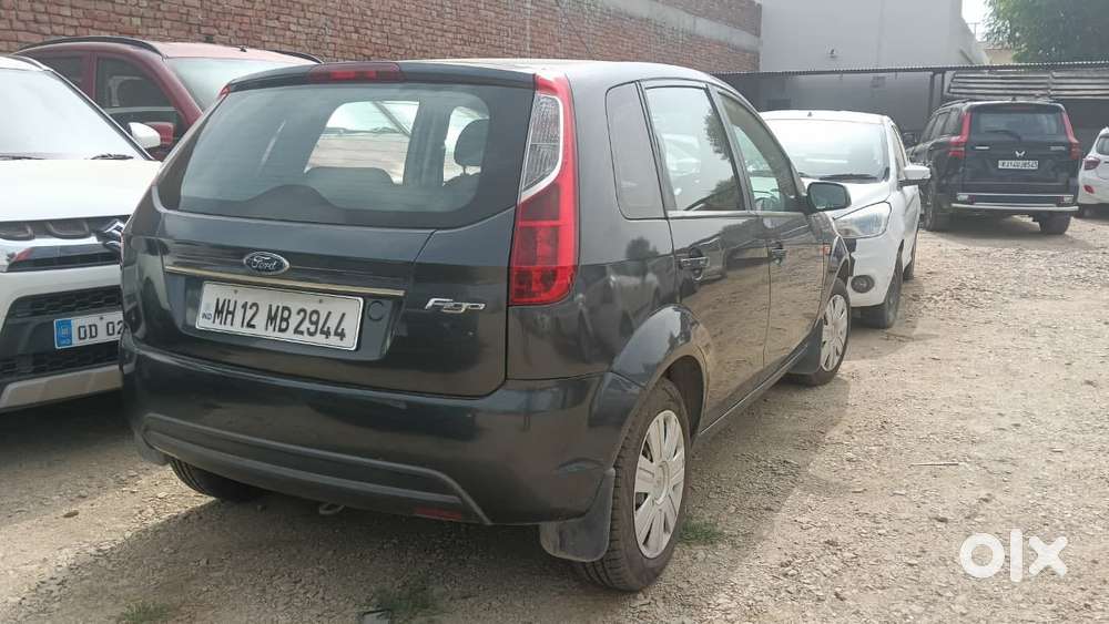 Ford Figo Petrol Zxi, 2011, Petrol