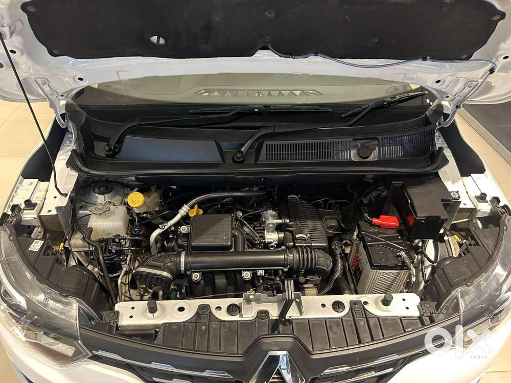 Renault Triber Rxt, 2025, Petrol