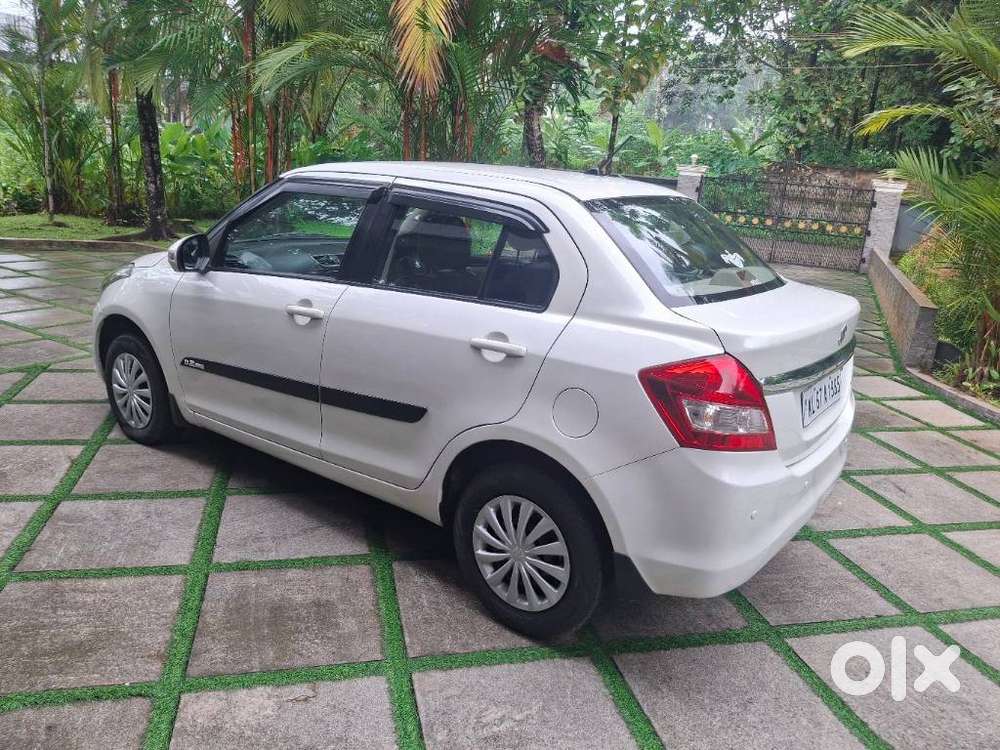 Maruti Suzuki Swift Dzire Vxi Optional, 2017, Petrol