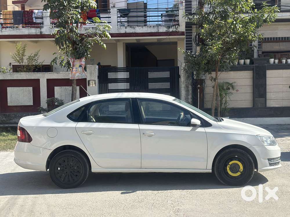 Skoda Rapid 1.6 Mpi Ambition, 2018, Petrol