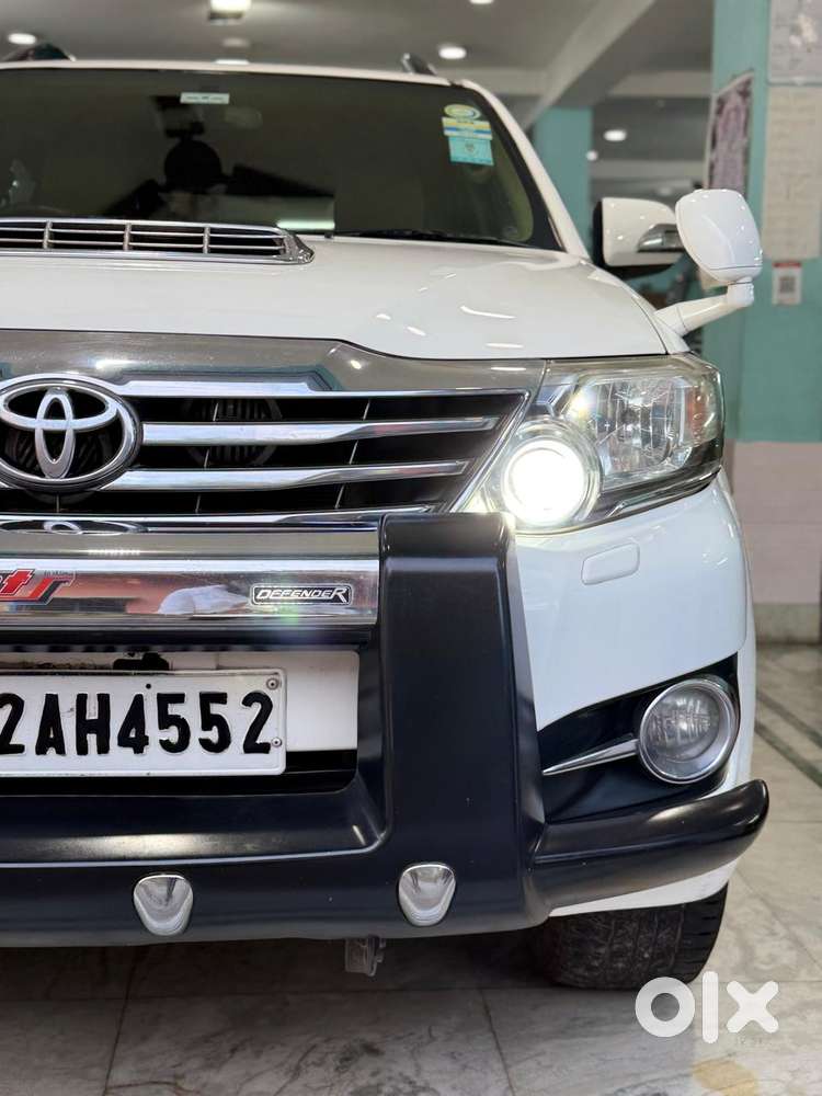 Toyota Fortuner 4x2 Manual, 2015, Diesel