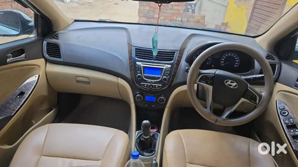 Hyundai Verna 2011