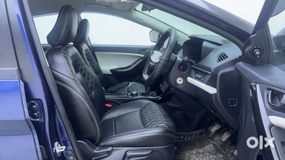 Tata Nexon Pure 1.2 Revotron Petrol 6 Mt, 2026, Petrol