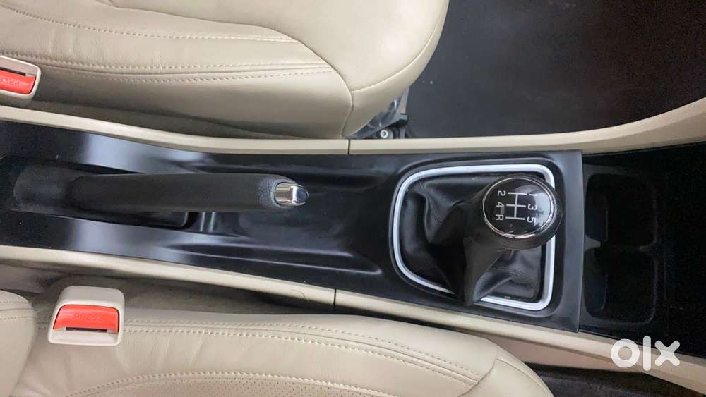 Maruti Suzuki Ciaz 1.5 Alpha Shvs Petrol, 2022, Petrol