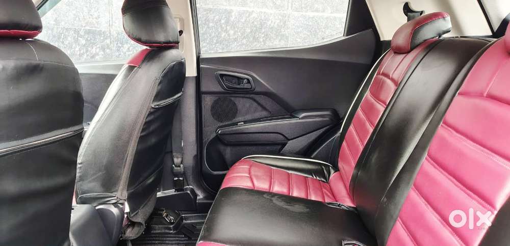 Mahindra Xuv300 W6, 2024, Petrol