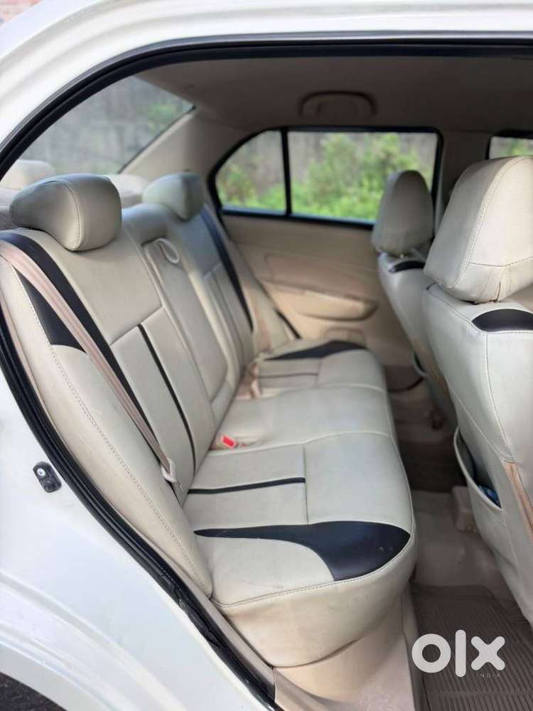 Maruti Suzuki Dzire 1.2 Vxi, 2014, Cng & Hybrids