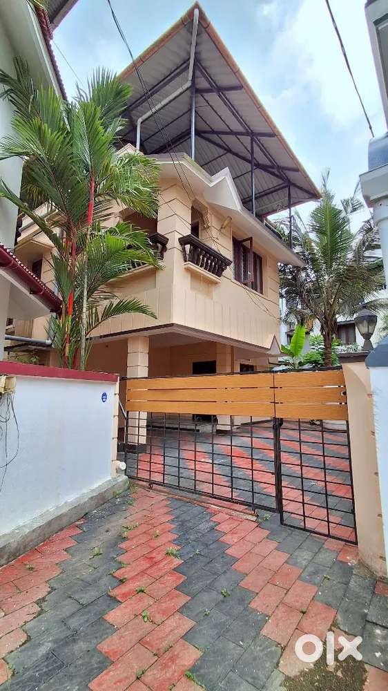 3bhk Independent house for Rent Kakkanad,family,Near Csez,opp.DLF - For ...