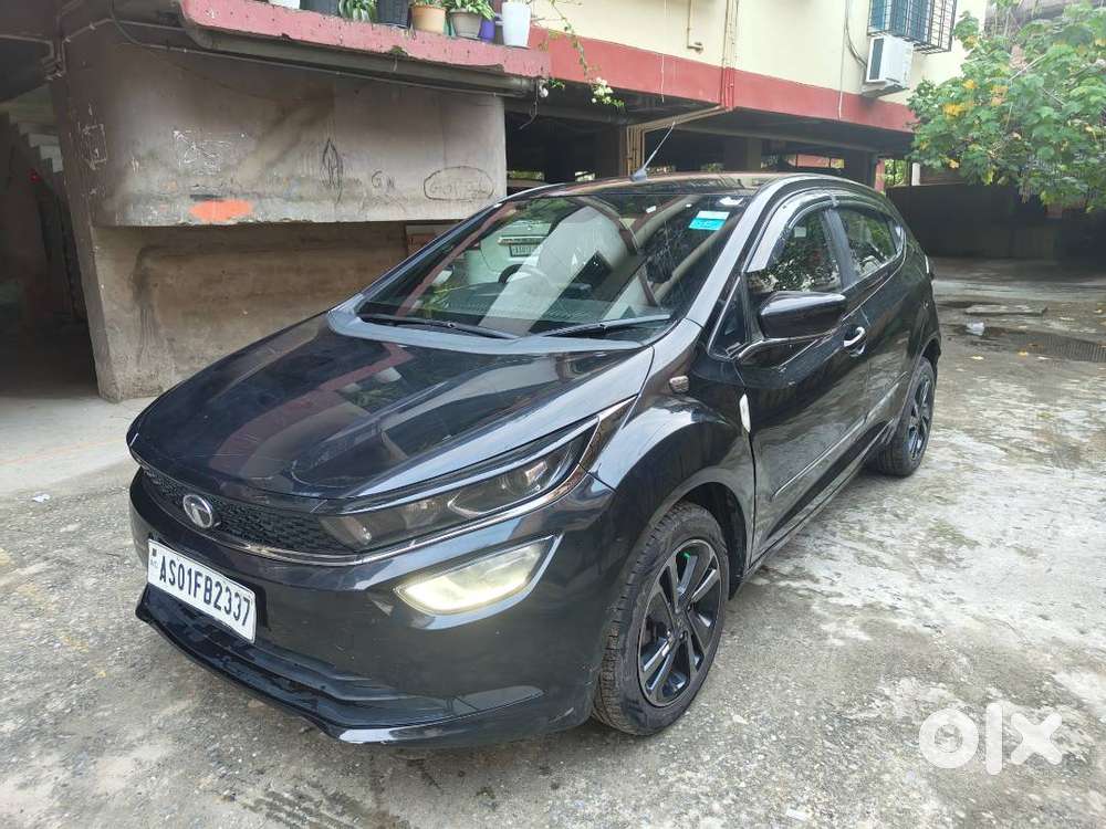 Tata Altroz Iturbo Xz+ Dark Edition