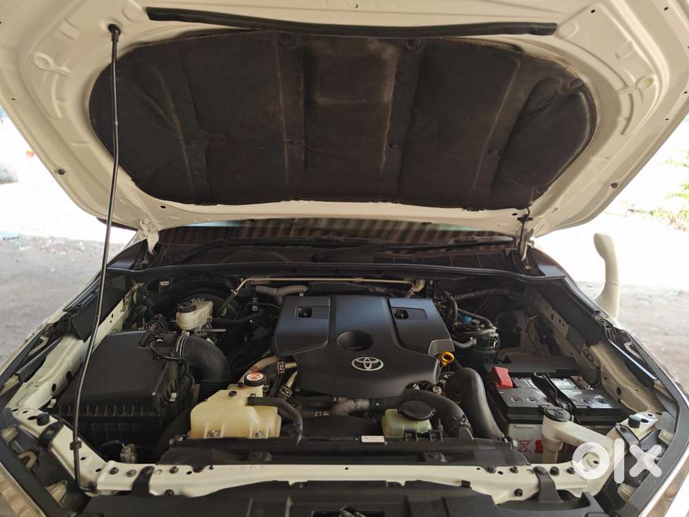 Toyota Fortuner 4x2 Mt 2.8 Diesel, 2024