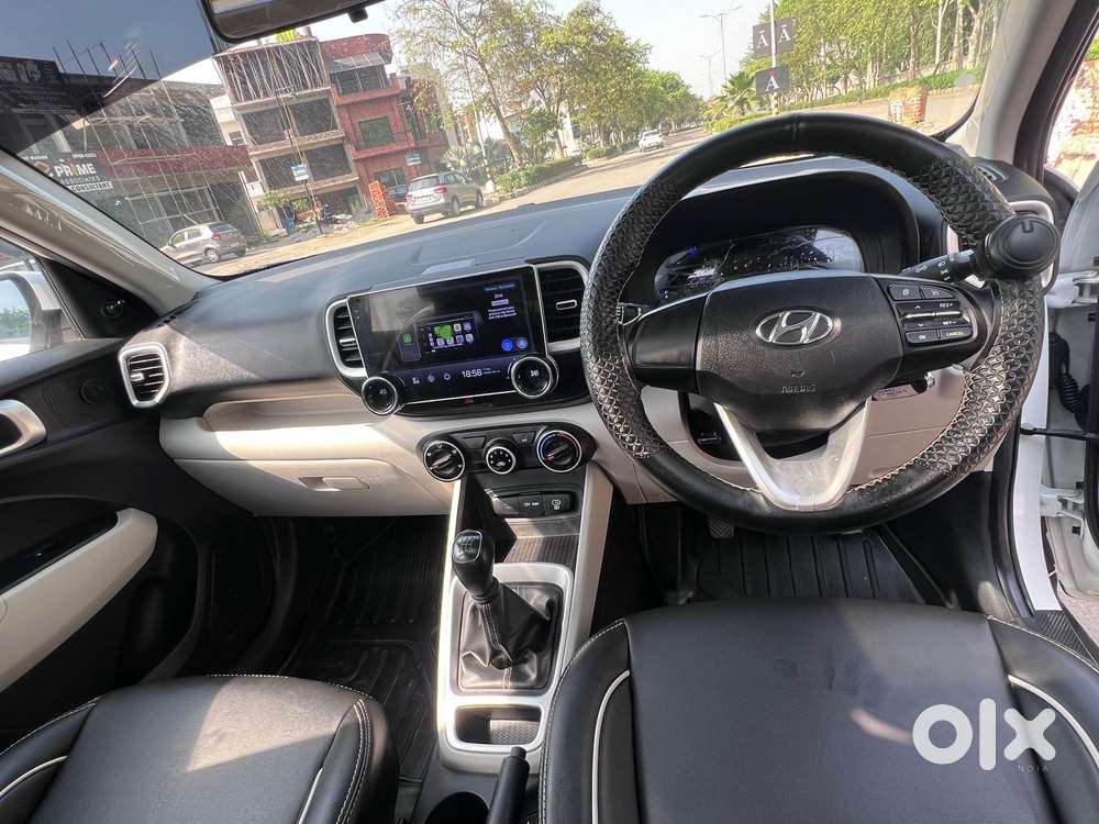 Hyundai Venue, 2024, Petrol