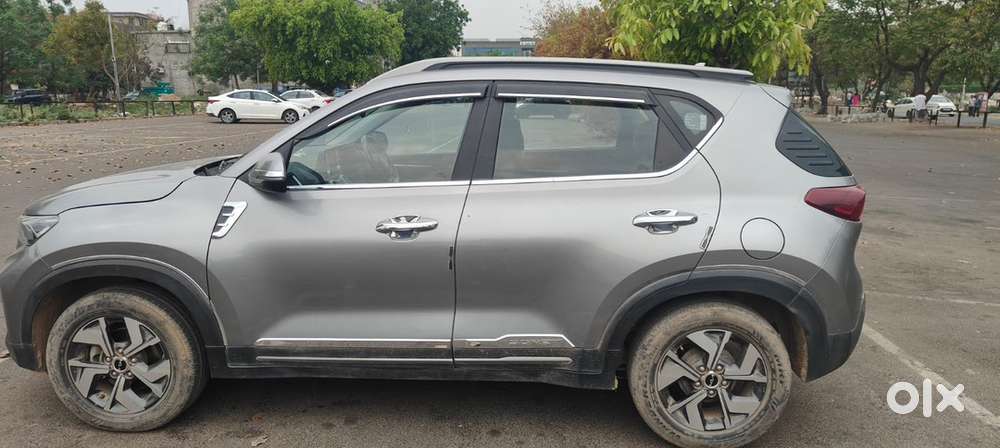 Kia Sonet Petrol 2021