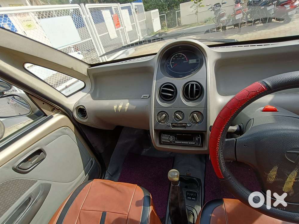 Tata Nano Xe, 2011, Petrol