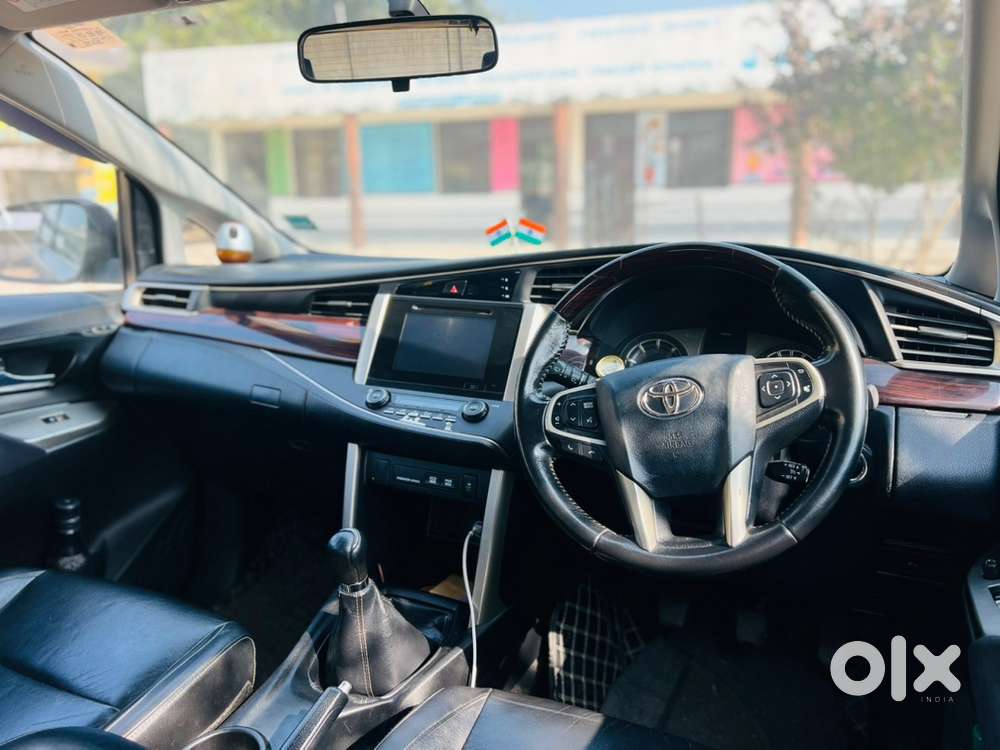 Toyota Innova Crysta 2017 Diesel Well Maintained