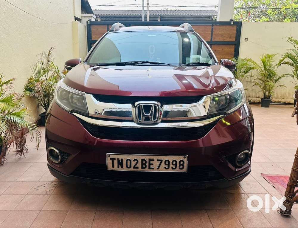 Honda Br-v 2016 Petrol Very Good Condition & Updgraded