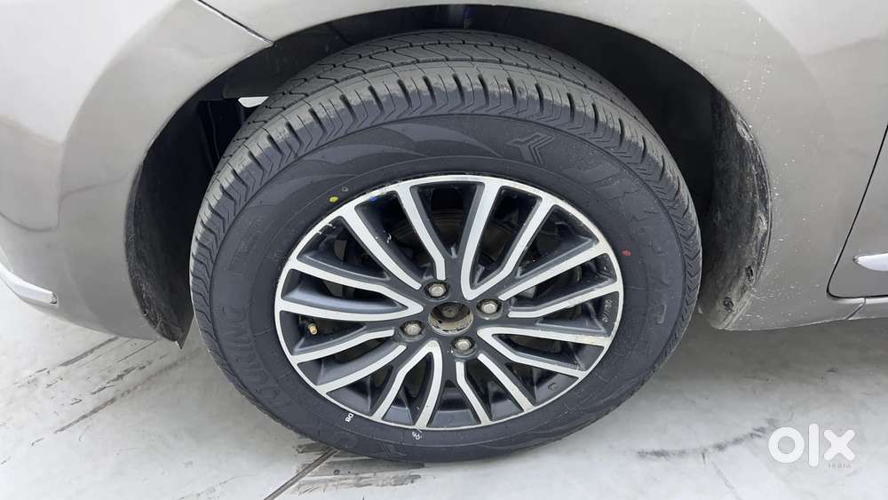 Maruti Suzuki Dzire 1.2 Zxi Plus Amt, 2017, Petrol