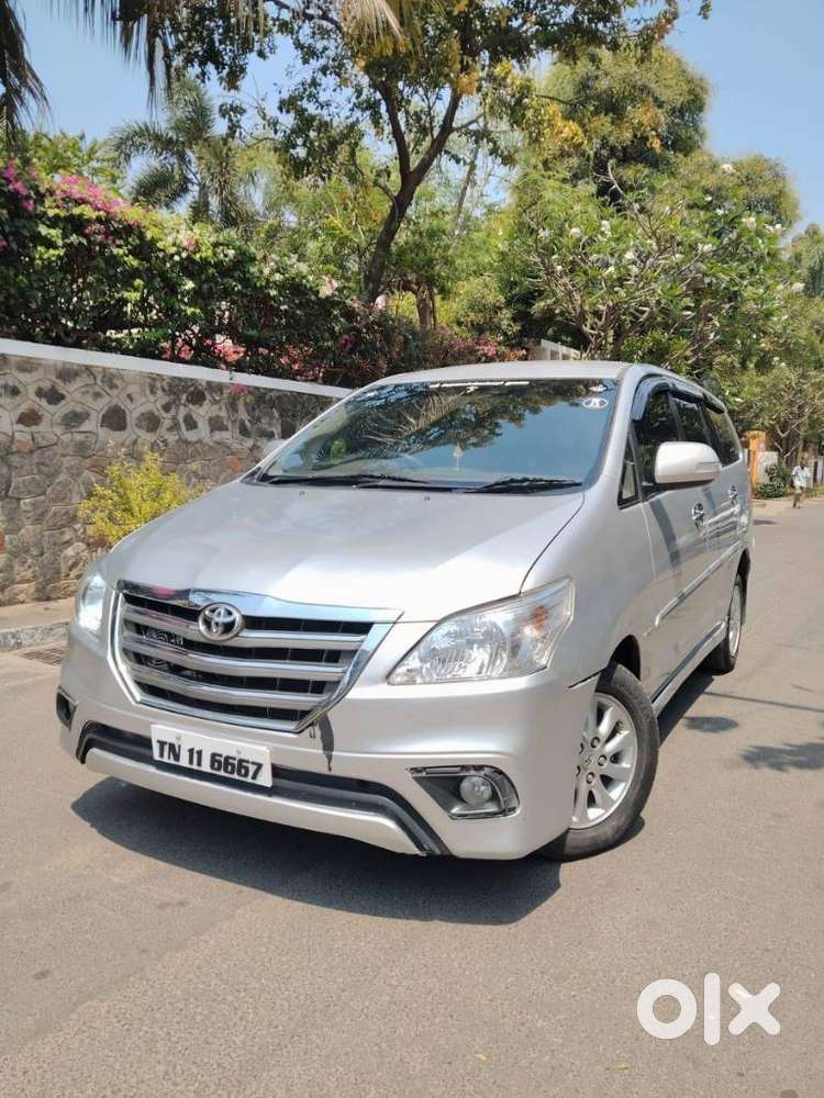 Toyota Innova 2.5 Vx 8 Seater Bs Iv, 2012, Diesel