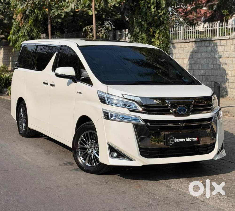 Toyota Vellfire Vip – Executive Lounge, 2023, Petrol