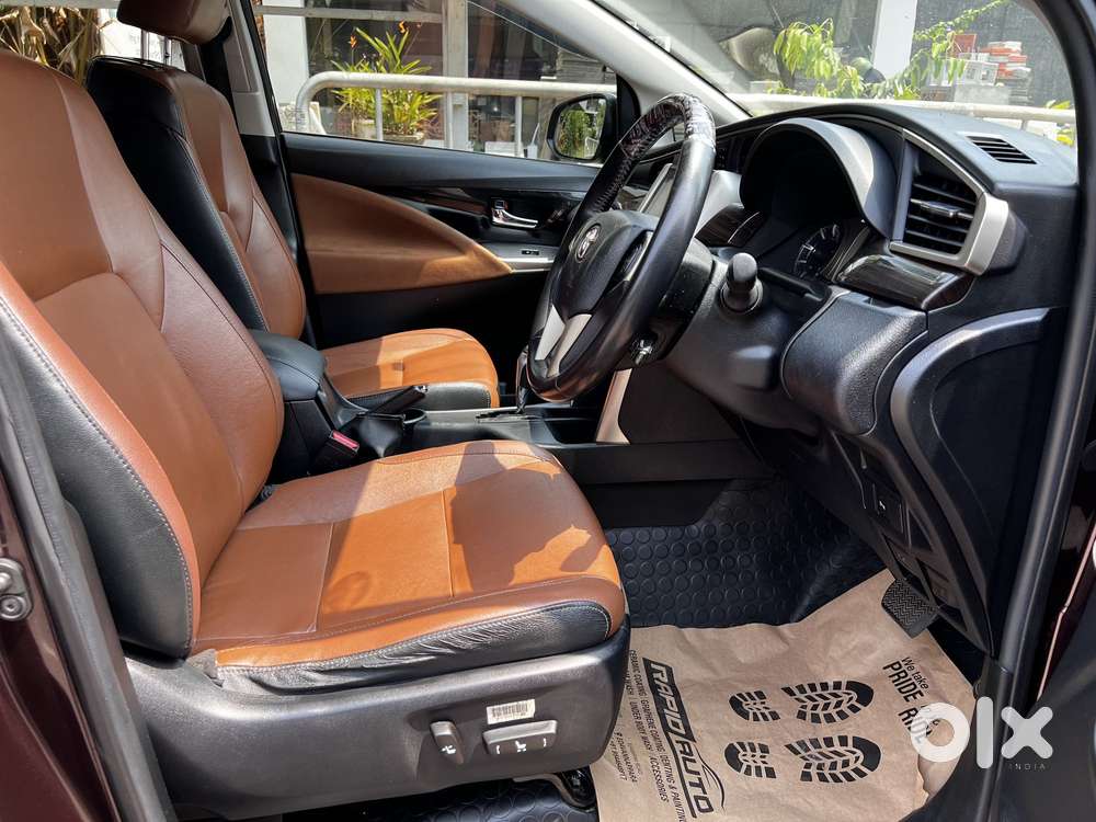 Toyota Innova Crysta 2.8z Automatic, 2017, Diesel