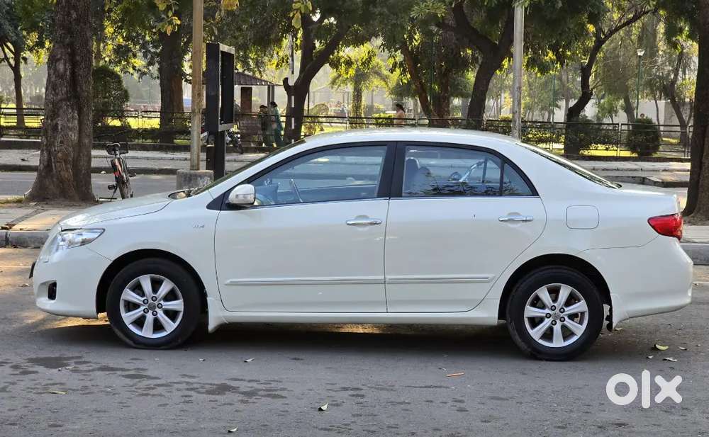 Toyota Corolla Altis 2011 Petrol Good Condition