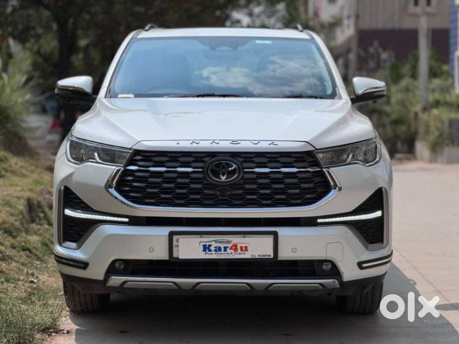 Toyota Innova Hycross 2.0 Zx (o) Hybrid 7 Str, 2023, Petrol