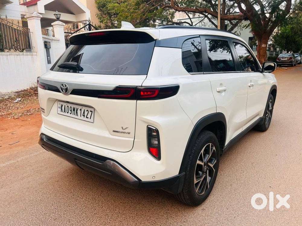 Toyota Urban Cruiser Hyryder 1.5 V Hybrid, 2024, Petrol