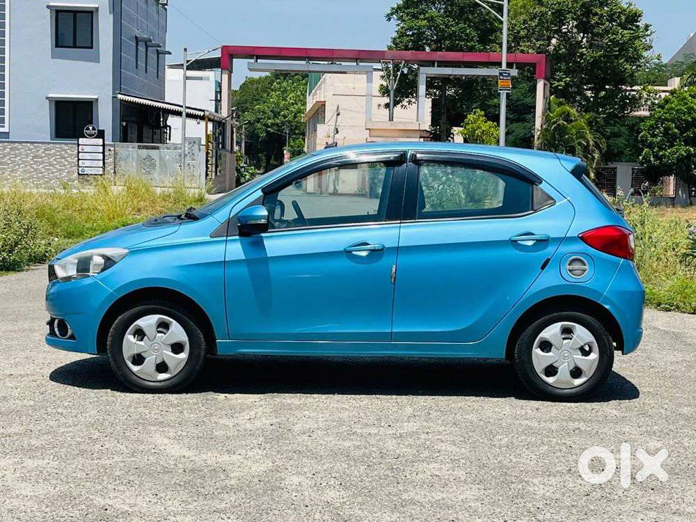 Tata Tiago, 2017, Petrol