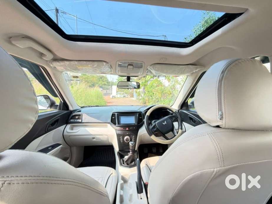 Mahindra Xuv300 W4, 2023, Petrol
