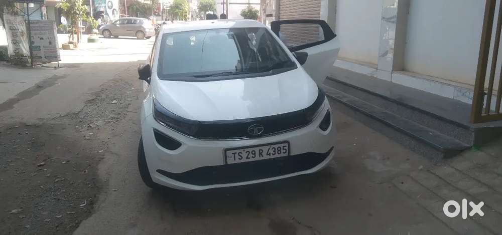 Tata Altroz 2023 Petrol 19000 Km Driven