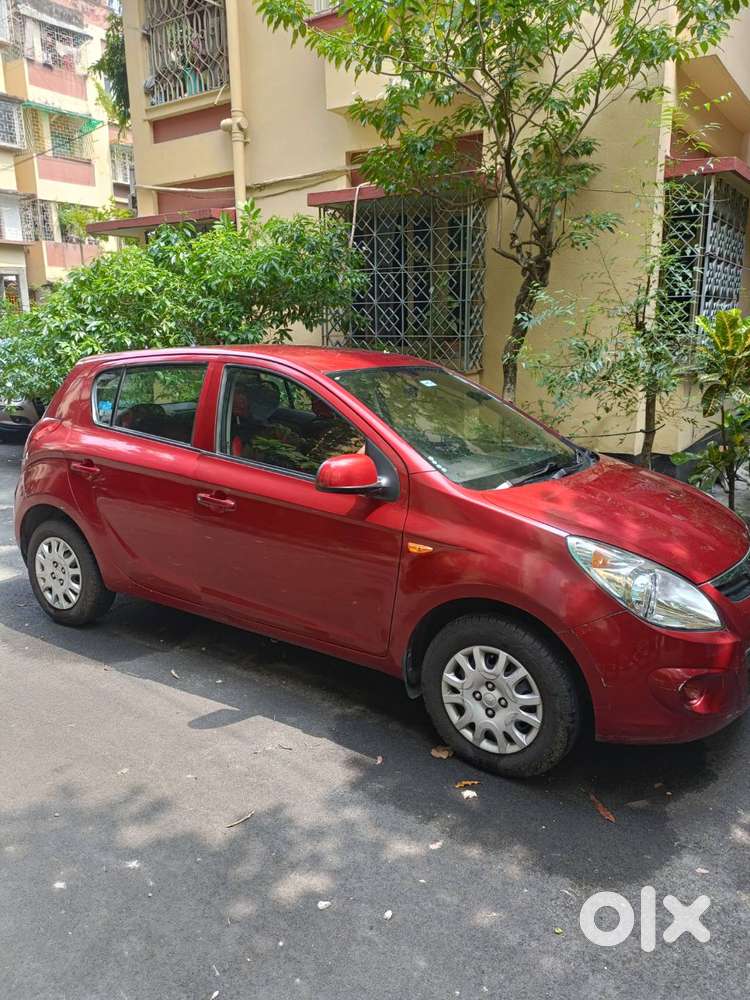 Hyundai I20 2011 Petrol Self Driven
